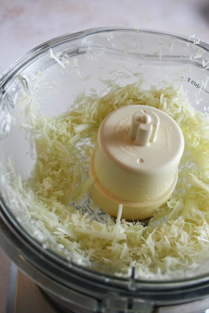 Lemongrass finely chopped in a food processor